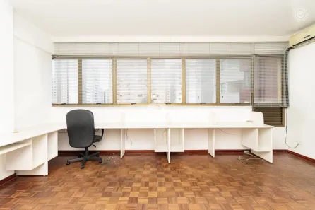 Conjunto Comercial / Sala à venda, 31m² no Centro, Curitiba