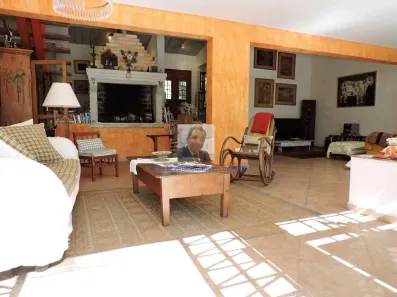 Casa com 2 Quartos à venda, 415m² no Moinho Velho, Embu das Artes