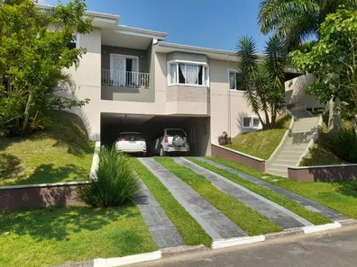 Casa de Condomínio com 4 Quartos à venda, 272m² no Jardim Indaiá, Embu das Artes