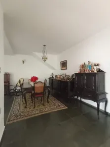 Casa com 6 Quartos à venda, 300m² no Centro, Guaratinguetá