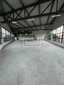 Prédio Inteiro para alugar, 1700m² no Niterói, Volta Redonda