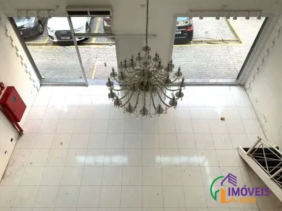 Loja / Salão / Ponto Comercial para alugar, 230m² no Vila Suzana, São Paulo