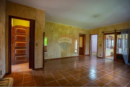 Fazenda / Sítio / Chácara com 3 Quartos à venda, 245m² no , Jarinu
