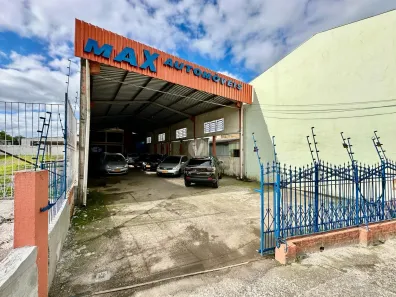 Galpão / Depósito / Armazém com 2 Quartos para venda ou aluguel, 202m² no Juscelino Kubitschek, Santa Maria
