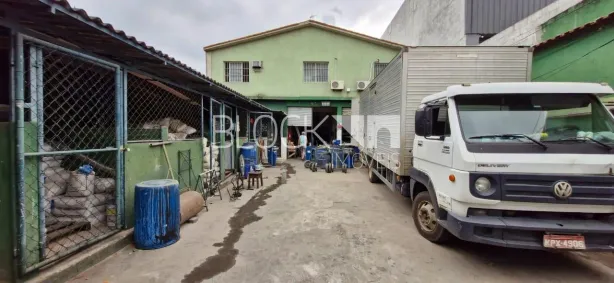 Galpão / Depósito / Armazém à venda, 418m² no Curicica, Rio de Janeiro