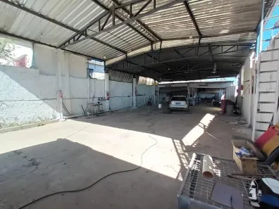 Galpão / Depósito / Armazém à venda, 264m² no Parque Pinheiros, Poços de Caldas