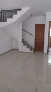 Casa de Condomínio com 3 Quartos para alugar, 100m² no Jardim Santa Izabel, Cotia