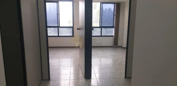 Conjunto Comercial / Sala à venda, 29m² no Pituba, Salvador
