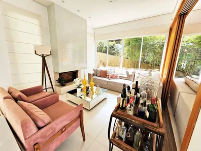 Casa de Condomínio com 4 Quartos à venda, 372m² no Chácara dos Lagos, Carapicuíba