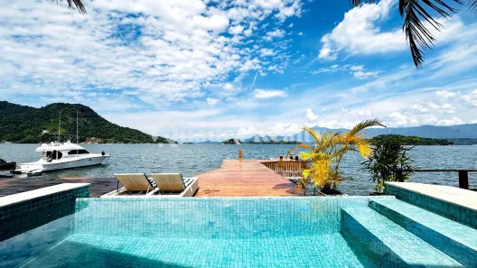 Casa de Condomínio com 4 Quartos à venda, 235m² no Ponta do Sapê (Cunhambebe), Angra dos Reis