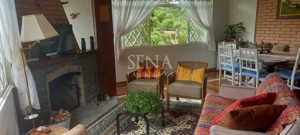 Casa de Condomínio com 4 Quartos para venda ou aluguel, 160m² no Vale Encantado, Campos do Jordão