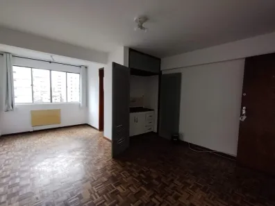 Apartamento com 1 Quarto para alugar, 25m² no Centro, Curitiba