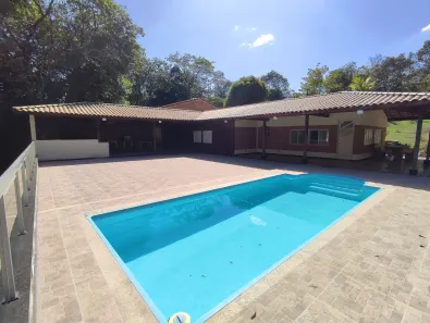 Fazenda / Sítio / Chácara com 5 Quartos à venda, 33000m² no Pinhões, Santa Luzia