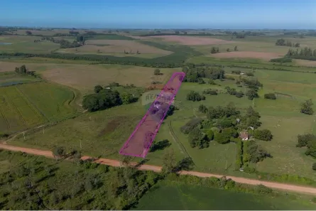 Fazenda / Sítio / Chácara com 2 Quartos à venda, 80m² no Boca do Monte, Santa Maria