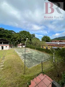 Casa com 4 Quartos para alugar, 2000m² no Várzea Alegre, Guapimirim