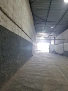 Galpão / Depósito / Armazém para alugar, 700m² no Riviera Fluminense, Macaé