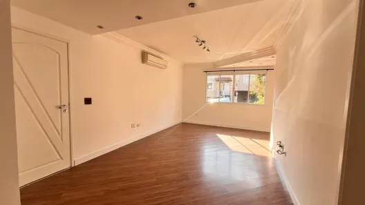 Casa de Condomínio com 3 Quartos para venda ou aluguel, 135m² no Granja Viana, Cotia