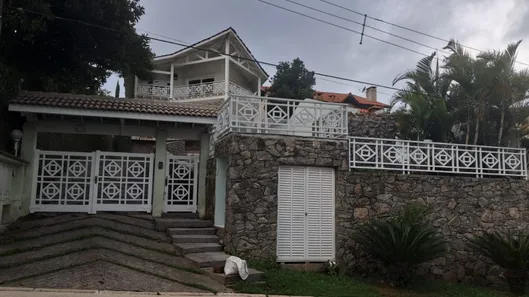 Casa de Condomínio com 3 Quartos para venda ou aluguel, 300m² no Jardim do Golf I, Jandira