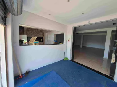Loja / Salão / Ponto Comercial para alugar, 260m² no Atuba, Colombo