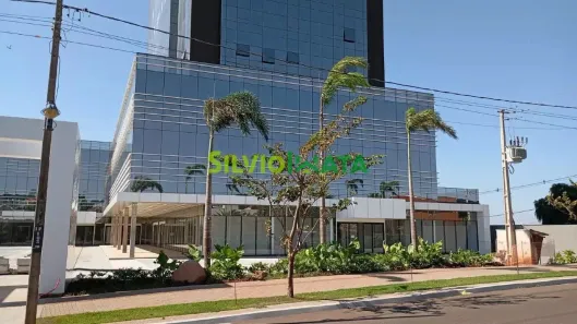 Conjunto Comercial / Sala com 2 Quartos para alugar, 45m² no Jardim Cidade Monções, Maringá