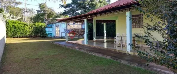 Fazenda / Sítio / Chácara com 3 Quartos para alugar, 300m² no Sítios de Recreio Letícia (Padre Nóbrega), Marília