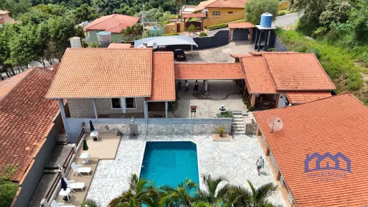 Fazenda / Sítio / Chácara com 5 Quartos à venda, 2200m² no , Mairinque