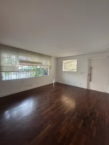Sobrado com 3 Quartos para venda ou aluguel, 220m² no Vila Madalena, São Paulo