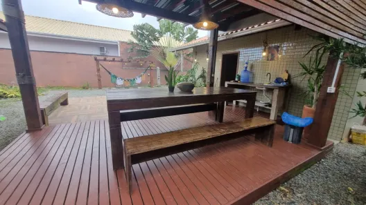 Casa com 2 Quartos para alugar, 80m² no Centro, Penha