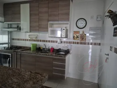 Apartamento com 2 Quartos para alugar, 82m² no Umuarama, Osasco