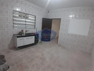 Casa com 2 Quartos para alugar, 125m² no Parque Residencial Souza Campos, Itaquaquecetuba