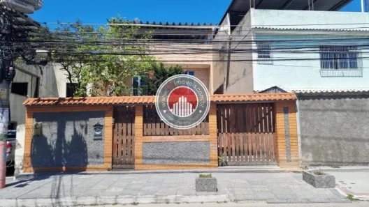 Casa com 4 Quartos para alugar, 400m² no Centro, Nilópolis