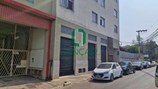 Loja / Salão / Ponto Comercial para alugar, 180m² no Centro, Vespasiano