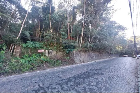 Terreno / Lote / Condomínio à venda, 9542m² no Bingen, Petrópolis