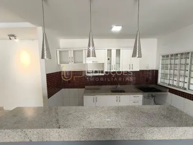 Casa de Condomínio com 2 Quartos à venda, 280m² no Região dos Lagos, Brasília