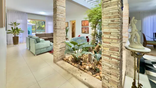 Casa com 3 Quartos para alugar, 1000m² no Setor de Habitações Individuais Sul, Brasília