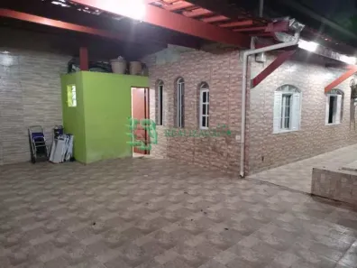 Fazenda / Sítio / Chácara com 4 Quartos à venda, 200m² no Jardim Birigui II, Mongaguá