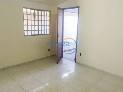 Casa com 2 Quartos à venda, 90m² no Jardim Elizabeth, Cambé