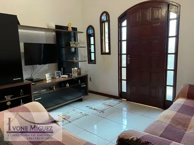 Fazenda / Sítio / Chácara com 3 Quartos à venda, 158m² no Três Porteiras, Paty do Alferes