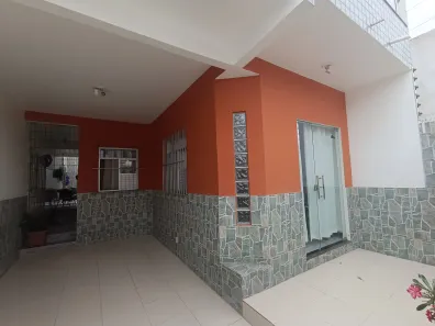 Sobrado com 3 Quartos à venda, 125m² no Calumbi, Feira de Santana