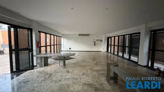 Loja / Salão / Ponto Comercial à venda, 1753m² no Atibaia Jardim, Atibaia
