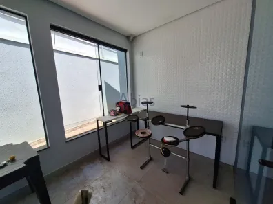 Prédio Inteiro com 2 Quartos para alugar, 154m² no Jardim São Carlos, São Carlos