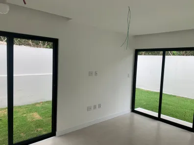 Casa com 4 Quartos à venda, 250m² no Portão, Lauro de Freitas