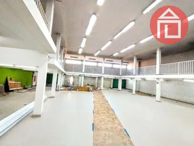 Prédio Inteiro para alugar, 1656m² no Centro, Bragança Paulista