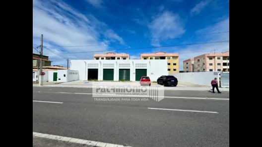 Galpão / Depósito / Armazém para alugar, 450m² no Farolândia, Aracaju