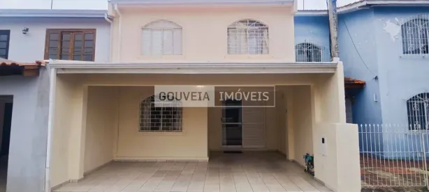 Sobrado com 3 Quartos para alugar, 120m² no Boqueirão, Curitiba