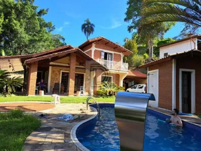 Casa de Condomínio com 3 Quartos à venda, 300m² no Jardim dos Ipês, Embu das Artes