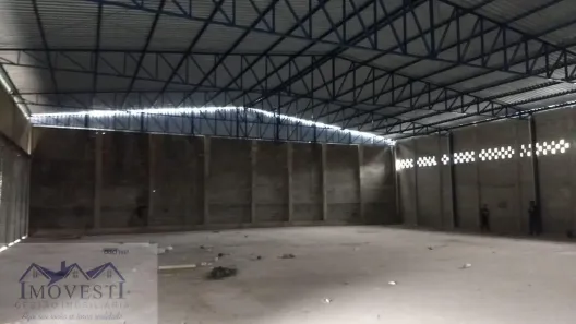 Galpão / Depósito / Armazém para alugar, 300m² no São José do Imbassaí, Maricá