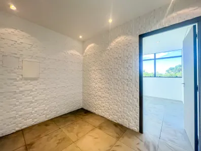 Conjunto Comercial / Sala para alugar, 35m² no Campo Comprido, Curitiba