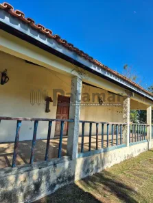 Fazenda / Sítio / Chácara com 2 Quartos à venda, 157m² no Chácara do Carmo, Vargem Grande Paulista
