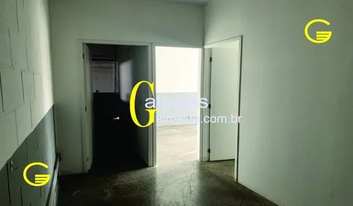 Galpão / Depósito / Armazém para alugar, 650m² no Vila Caldas, Carapicuíba